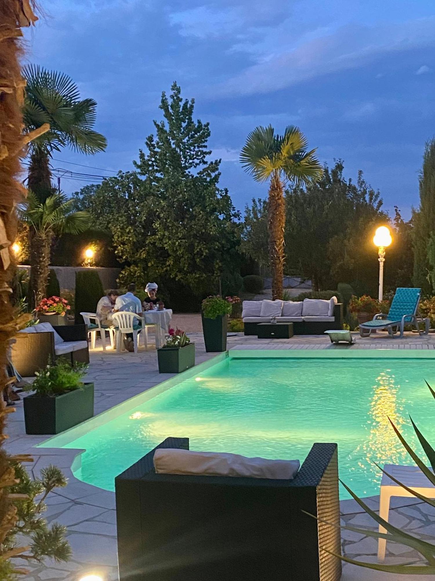 Saint-Didier-de-la-Tour Domaine De La Provencale B&B 외부 사진
